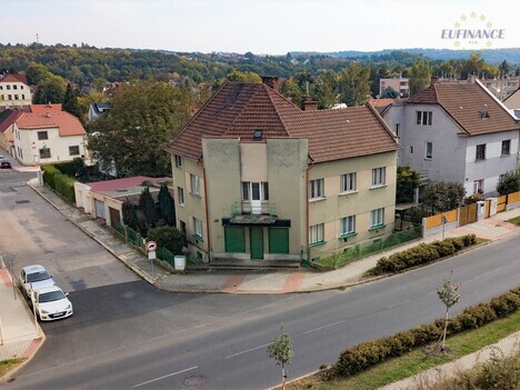 Prodej vícegeneračního rodinného domu s možnou přestavbou až na 6 bytů v obci Kralupy nad Vltavou